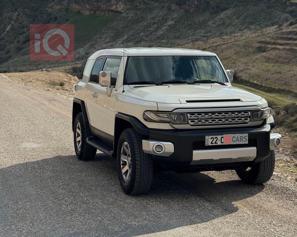 تويوتا إف جي كروزر